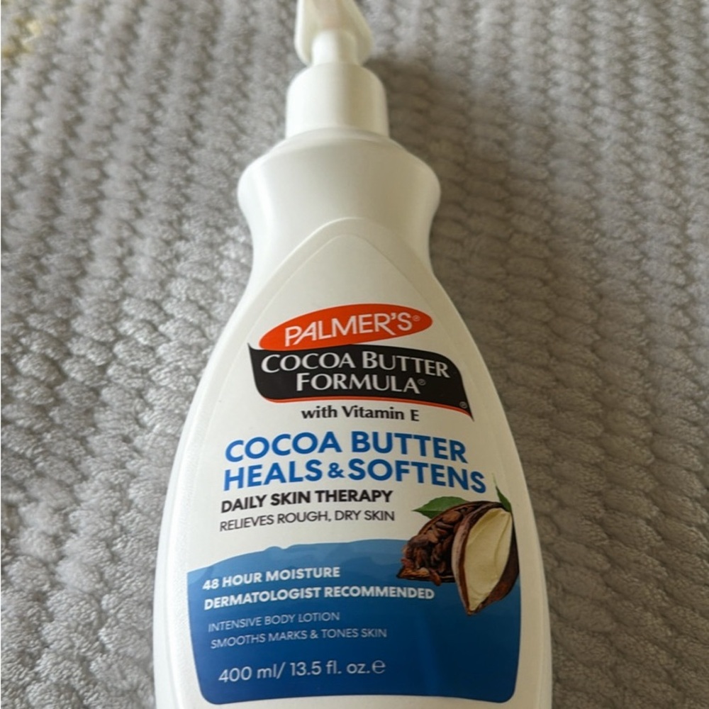 Palmer's Cocoa Butter Formula Moisturizer - White and Blue